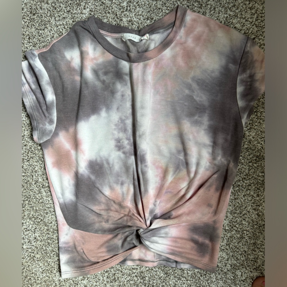 LUSH Tamara Cropped Knot Front Knit Tee size small